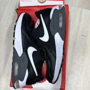 Nike Women's Black and White Air Max Sneakers